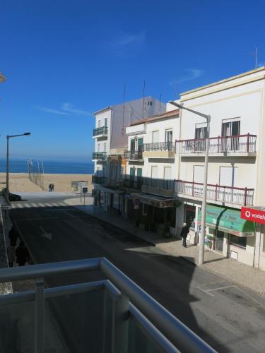  OLY BEACH in Nazaré