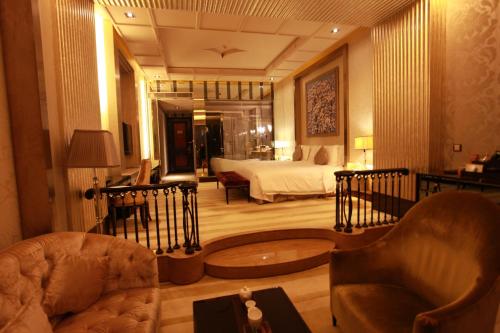 room detail thumbnail 0