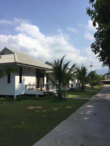Exterior view, Bulan Villa rayong in Taphong