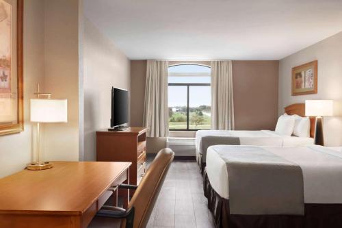 Queen Room with Two Queen Beds - Disability Access/Non-Smoking