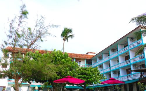 Topaz Beach Hotel