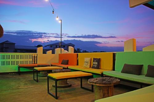 Restauracja, Antwet Backpacker's Inn & Rooftop Bar in Dumaguete