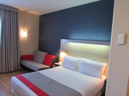 Holiday Inn Express Valencia Bonaire, an IHG Hotel