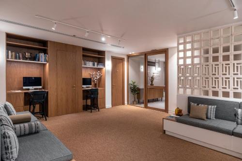 에르곤 하우스 (Ergon House)_2_image