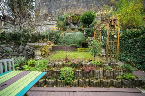 Annecy High Gardens