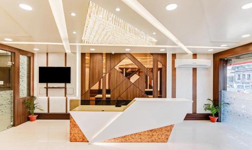 Treebo Trend Resto - 8 km away from Ekana Stadium, Lucknow