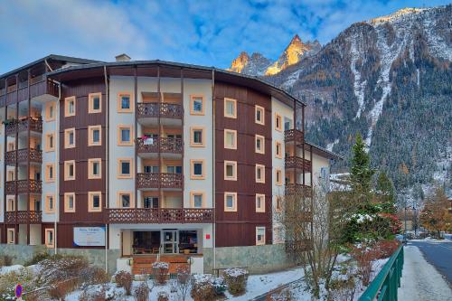 Ascender: Residence Riviere Chamonix