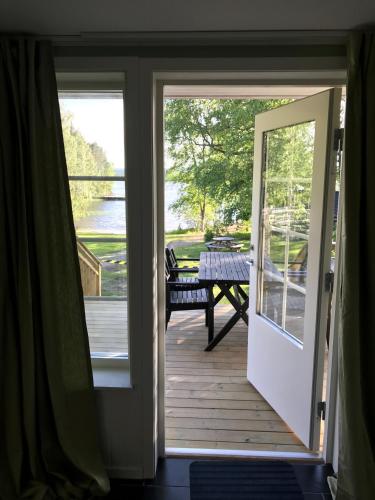Double or Twin Room with Lake View