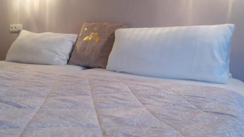 Motel - image 11