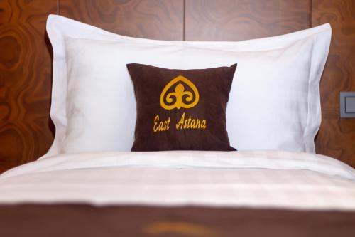 2 twin beds