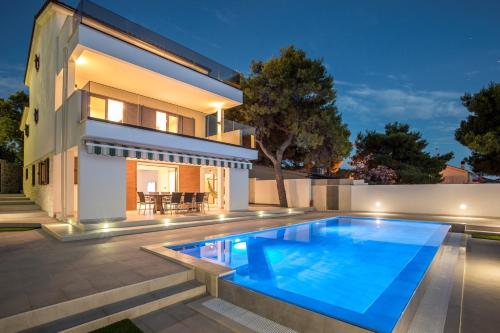 Sailor house villa near Trogir, private pool