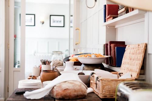 Bel And The Dragon-Churt - image 11