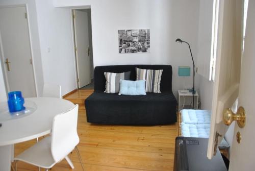  Alfama Apartment with a Terrace, Unterkunft in Lissabon