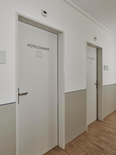Haus zur Stauffacherin (Women Only)