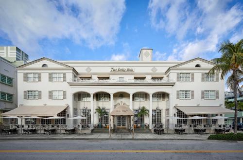 184187646 The Betsy Hotel, South Beach