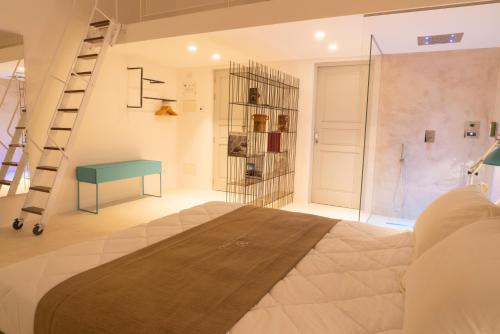 Donna Domenica Boutique Suites - image 7