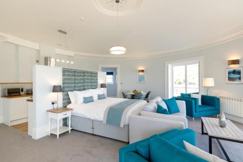 Sandhills Apartments, Mudeford 2