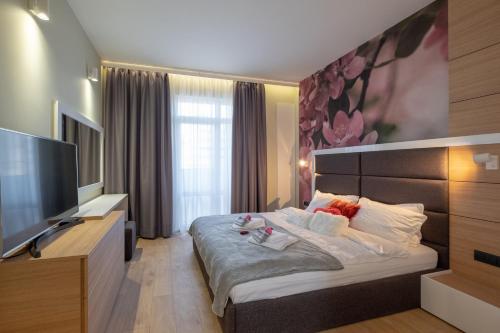 Vitosha Blvd Luxury 2-Bedroom, 2-Bathroom with Balcony, Sofia (photo 9)