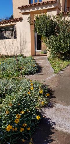  Monolocale indipendente con giardino in Nuoro