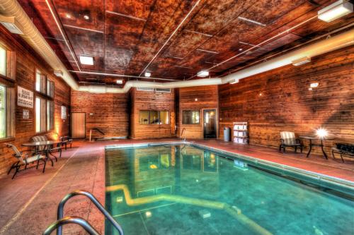 The Niobrara Lodge - 수영장