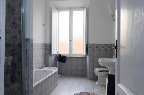 Trevi Grand Blu Suite B&B - image 2