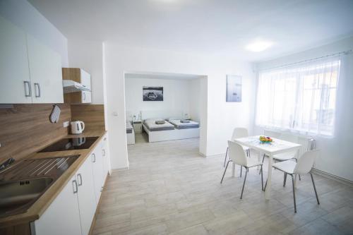Apartmány U parku Třeboň (Apartmany U parku Trebon) in Trebon