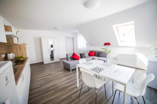 Apartmány U parku Třeboň (Apartmany U parku Trebon) in Trebon