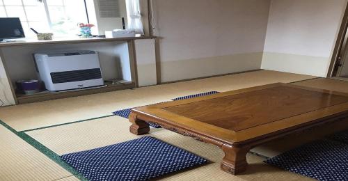 6 futon beds