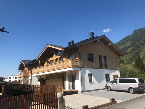 Grossglockner Chalets Zell am See - image 12