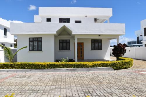 Brighthelm Villas 2
