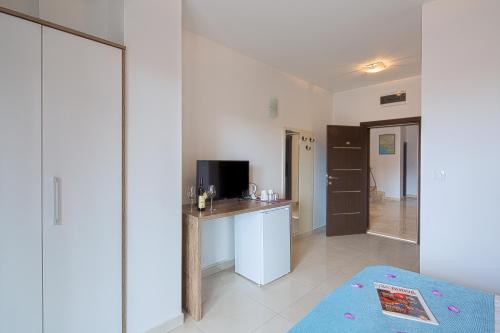 Le Marc Guest house - image 6