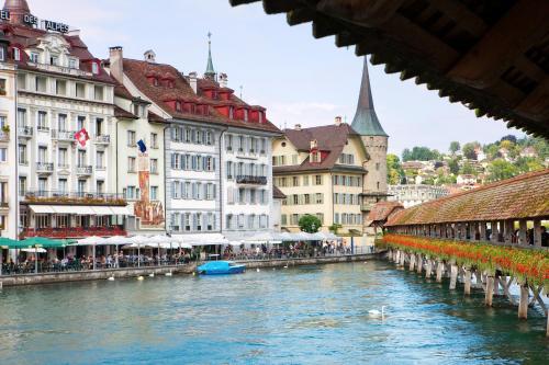 ibis Styles Luzern - image 2