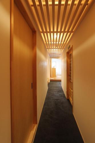 Standard Family Room image 3
