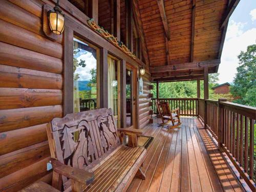 Artistic Mountain 2 Bedrooms Sleeps 8 Hot Tub Mtn View Jetted Tub - image 7