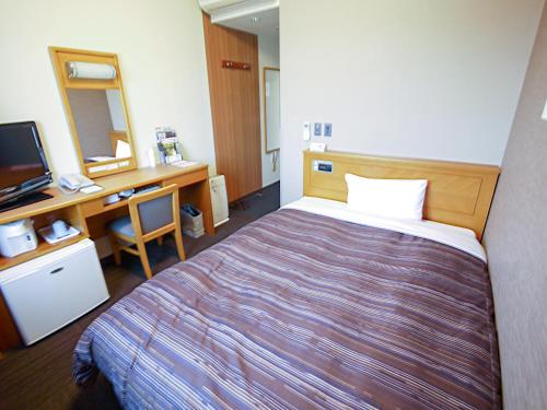 Main Building Single Room - Non-Smoking