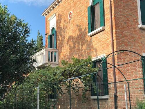 Villa Contarini B&B – Venice, GA