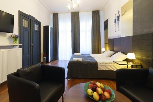 1 Night In Poznań - Matejki Apartments