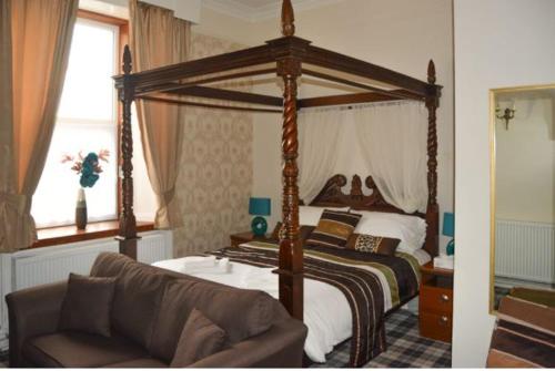 Queens hotel in Wick