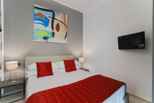 Bespoke Luxury Suites - image 11