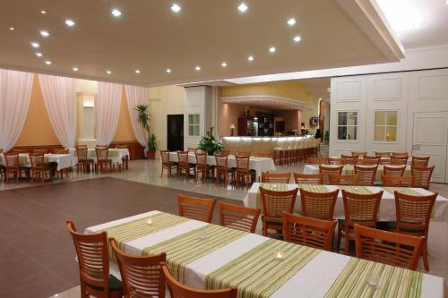 ทัศนียภาพภายนอกโรงแรม, Hotel Bila Ruze in ปิเสค