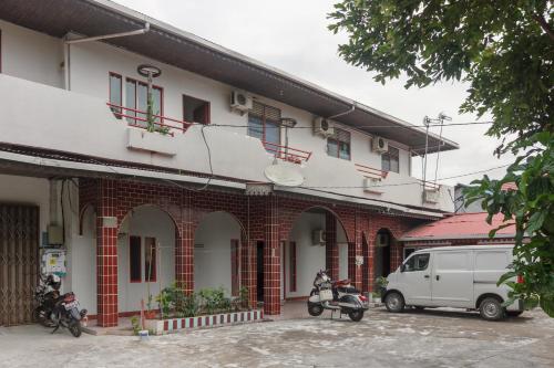 KoolKost Syariah near Ayani Mega Mall Pontianak