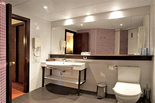 ห้องน้ำ, Hotel Bernat II 4*Sup in กาเลยา