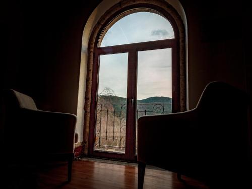 Loriga Hostel - Feel Nature in Linhares Da Beira