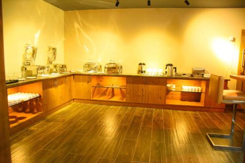 Restaurant, HOTEL KEK GRAND PARK (AIRPORT HOTEL) in Chennai