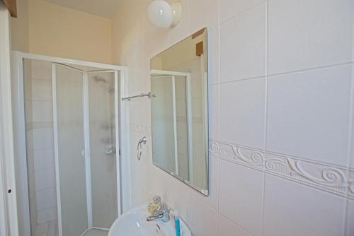 Beautiful 5 Star Holiday Villa in a Prime Location in Protaras Book Early to Secure Your Dates Protaras Villa 1257 - image 5