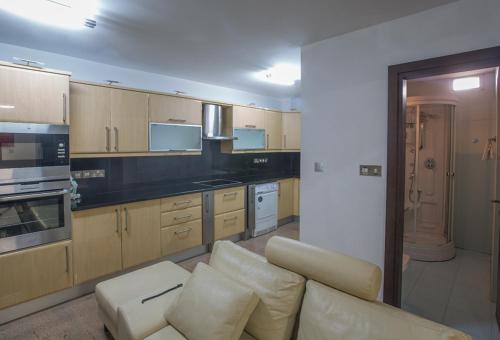 Beautiful 5 Star Holiday Villa in a Prime Location in Protaras Book Early to Secure Your Dates Protaras Villa 1269 - image 2