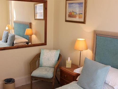 Trafalgar House - image 4