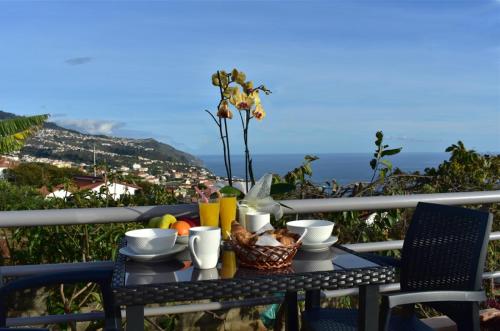  Casa do Avô Ladeira, Unterkunft in Estreito da Calheta