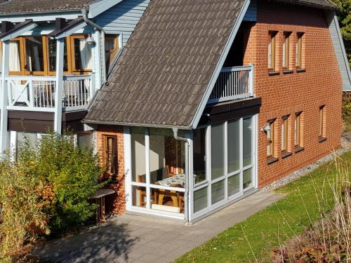 Balcony/terrace, Ferienwohnung 4 im Haus am See mit Wintergarten und Terrasse in Ostseebad Sellin