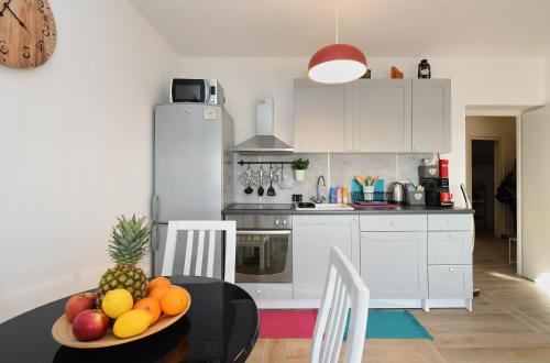 Apartment Ema 1811